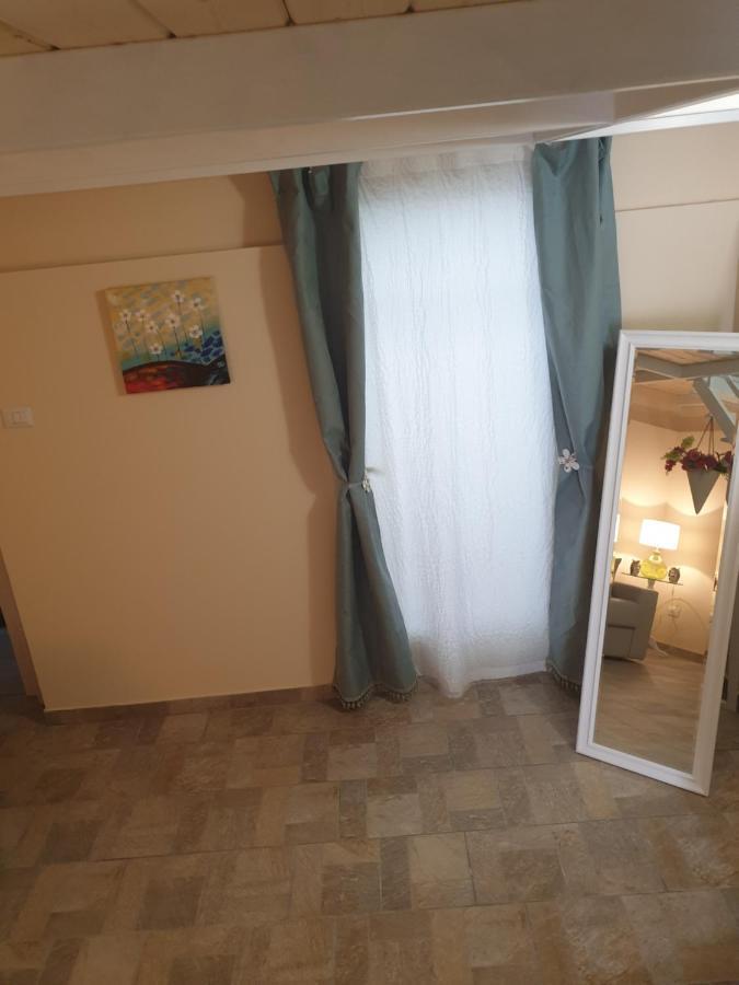 דירות סירקוזה La Petite Maison מראה חיצוני תמונה